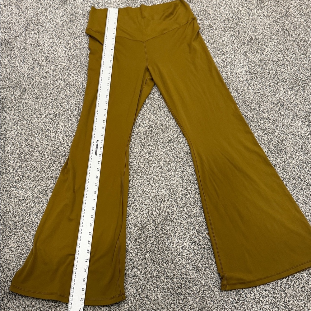 Offline by Aerie Real Me High Rise Flare Mustard Tan Athleisure Leggings Sz XXL - Picture 13 of 15